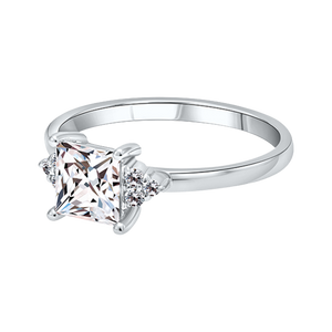 Zenubia Schmuck AG ➤ Verlobungsring Penelope ➤ Gelbgold, Weissgold, Roségold / gold, silber, rosé ➤ Zenubia ➤ online bei Zenubia in Winterthur kaufen ➤ sofort lieferbar